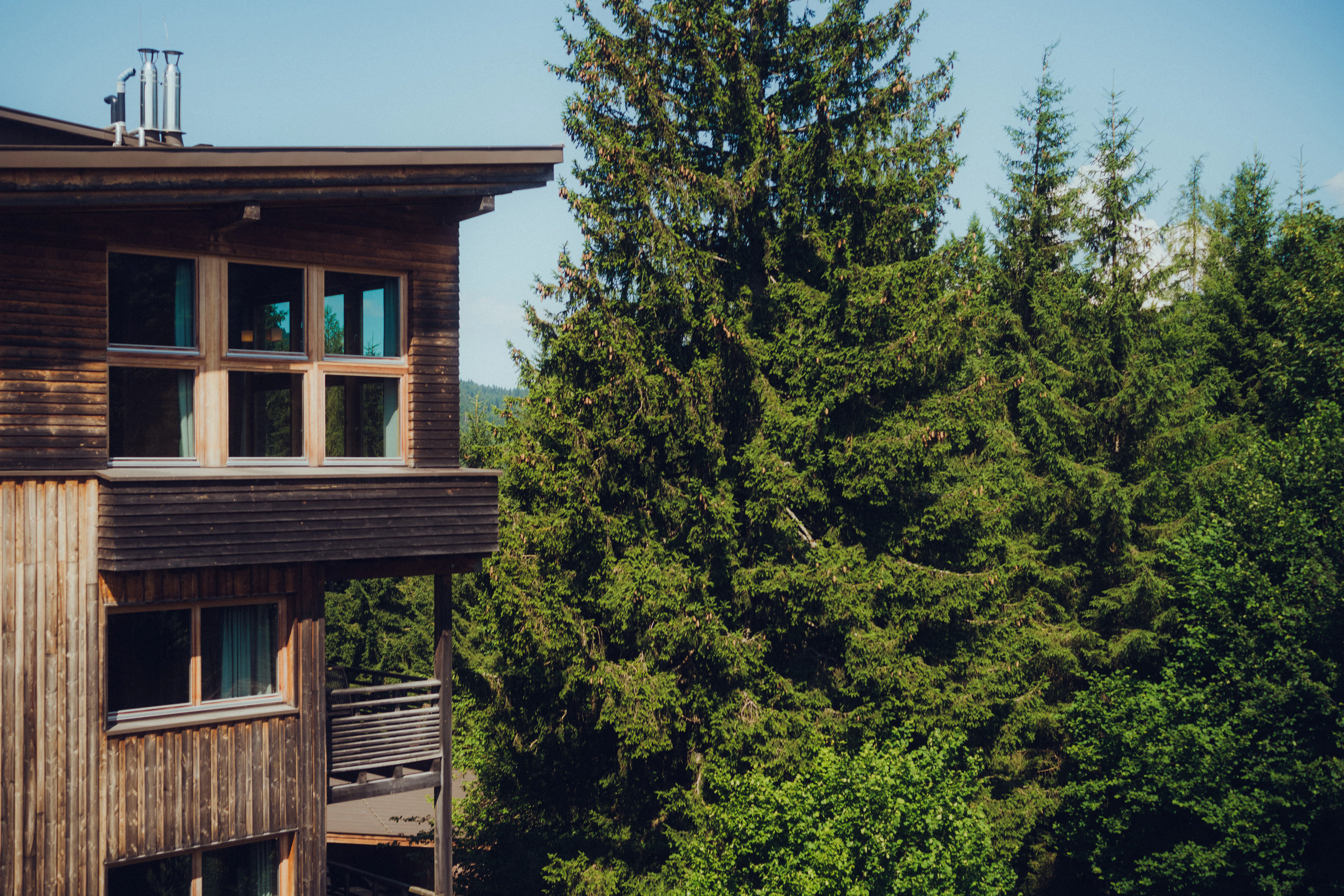 Hotel aus Holz