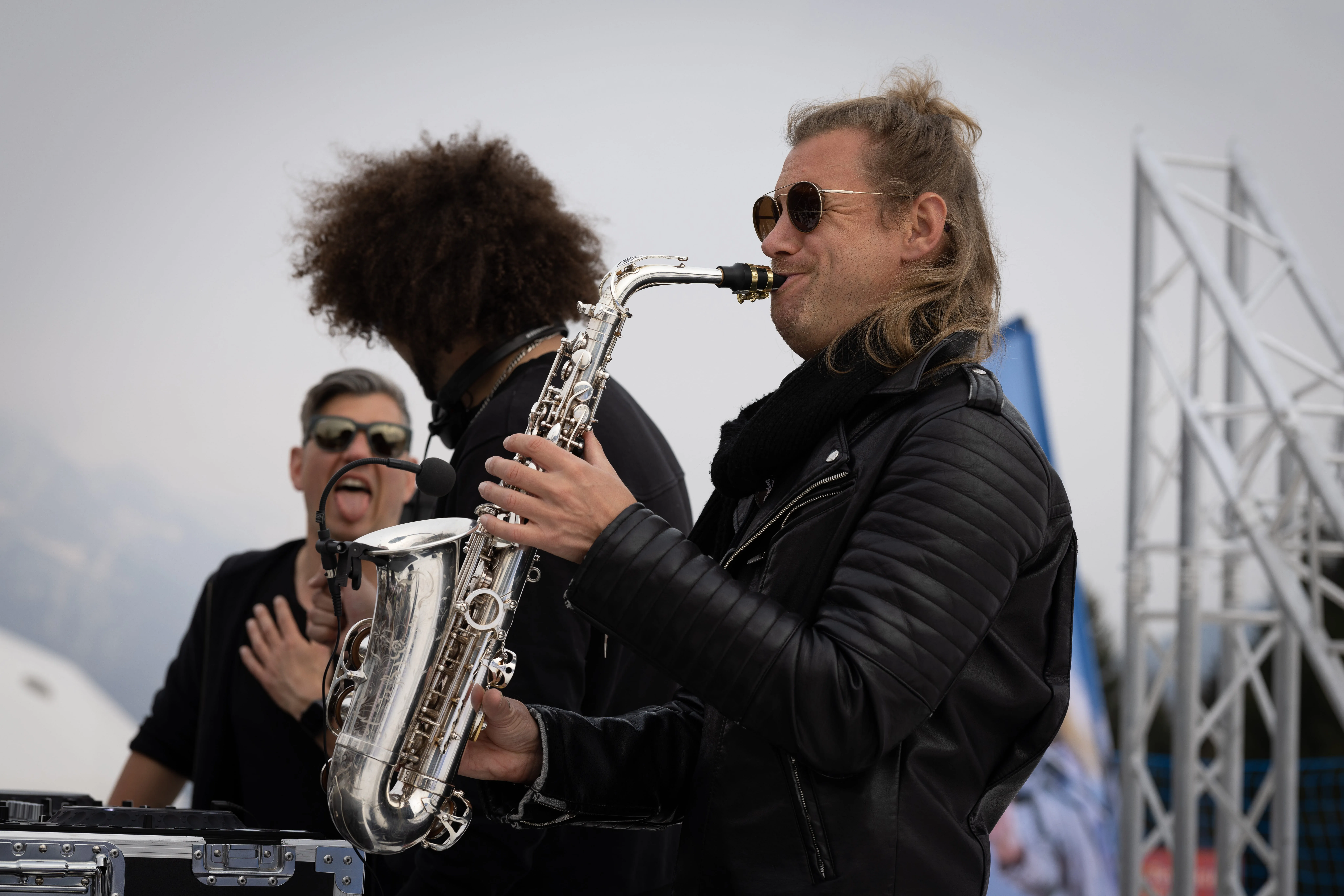 Saxophonist bei Winterevent